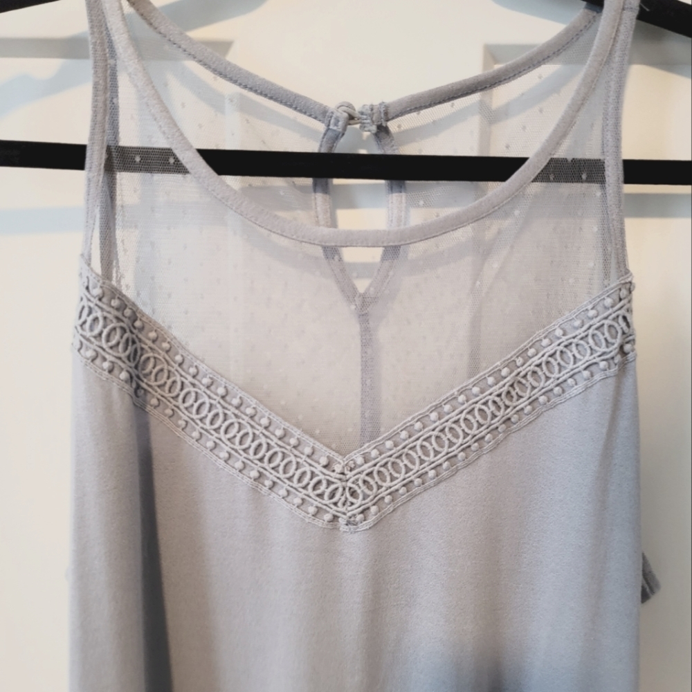 Maurices, XL NWT, light gray top
